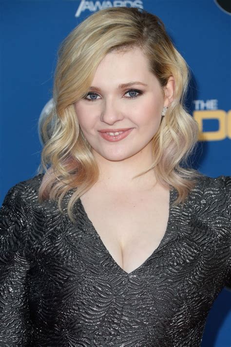 abigail breslin sexy pics|Abigail Breslins Sexy Pics and New Song